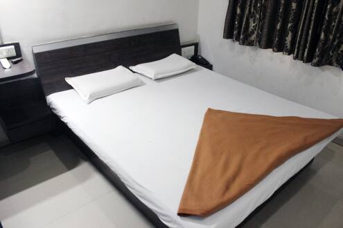 Hotel Santro, Ahmedabad 5